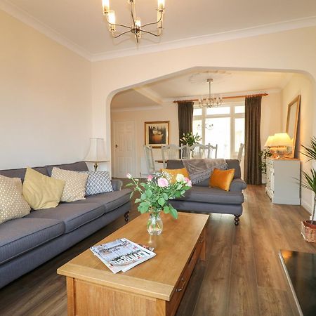 Вілла 2 Gladstone Avenue Мелтон-Моубрей Екстер'єр фото